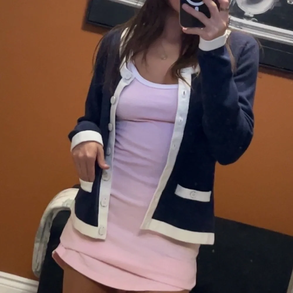 Banana Republic Navy and Cream Cardigan - Picture 3 of 6